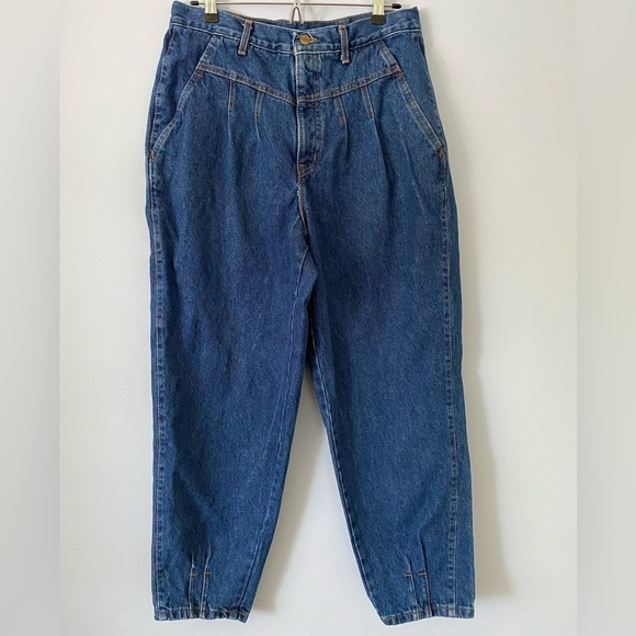 Vintage 1980s Chic Women's Pleated High Rise Mom Jeans, Tapered Leg Jeans, 31